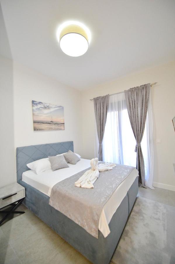 Seka Apartmani Tivat Exterior foto
